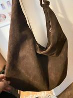Nieuwe bruine suede  schoudertas met rits, Overige merken, Bruin, Nieuw, Ophalen of Verzenden