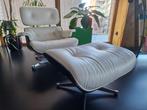 Eames Lounge Chair en Ottoman, Huis en Inrichting, Fauteuils, Ophalen, Zo goed als nieuw, Hout