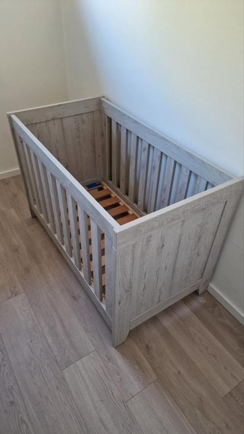 Interbaby "London" grijze ledikant 120x60cm., Kinderen en Baby's, Kinderkamer | Complete kinderkamers, Gebruikt, Jongetje of Meisje