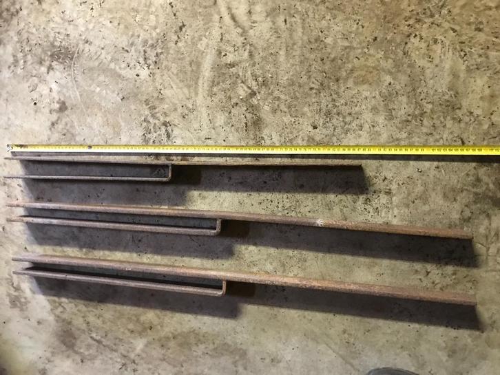 te koop kweekbak ijzers/steunen, Tuin en Terras, Bloembakken en Plantenbakken, Gebruikt, Metaal, Tuin, 30 tot 60 cm, Rechthoekig