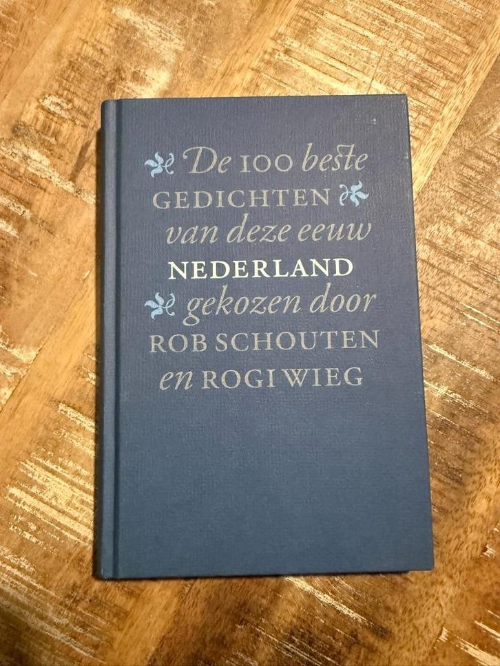 De 100 beste gedichten van deze eeuw *Nederland* R Schouten, Boeken, Gedichten en Poëzie, Zo goed als nieuw, Meerdere auteurs