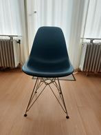 6 Eames stoelen, Ophalen, Zo goed als nieuw, Zwart, Vijf, Zes of meer stoelen