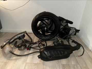 Gilera runner 180CC DD dubbelgelagerd motorblok mo7 compleet beschikbaar voor biedingen