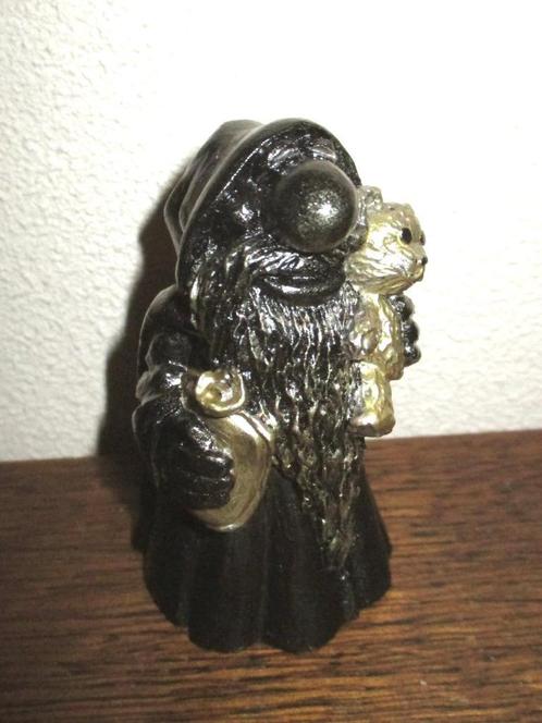 dwerg monnik, met teddybeer en kruik, luxe brons goud-kleur, Verzamelen, Beelden en Beeldjes, Nieuw, Fantasy, Ophalen of Verzenden