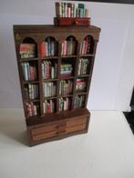 poppenhuis leuke gevulde oude boekenkast alles zit vast., Ophalen of Verzenden, Gebruikt, Decoratie