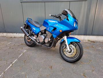 Triumph trident sprint 900 beschikbaar voor biedingen