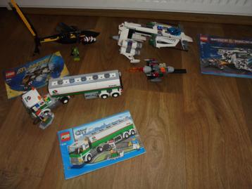 Lego, vrachtwagen 3180, Space police 5983 en Atlantiz 8058 beschikbaar voor biedingen