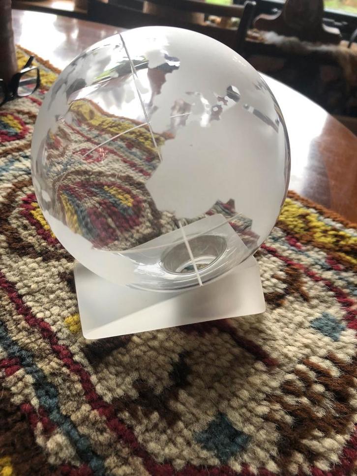 Leerdams Glas Wereldbol, Huis en Inrichting, Woonaccessoires | Wereldbollen, Zo goed als nieuw, Ophalen