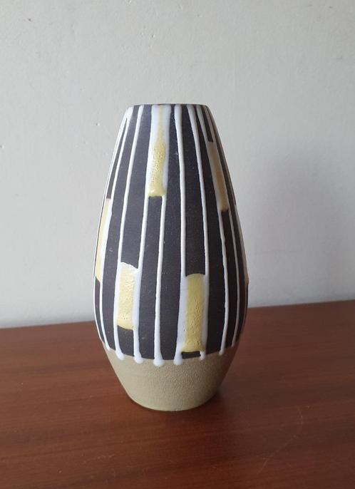 Vintage vaas antraciet geel wit gestreept blokjes patroon, Huis en Inrichting, Woonaccessoires | Vazen, Zo goed als nieuw, Geel