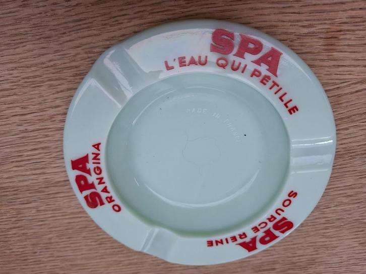 Prachtige asbak Spa orangina - eau - source de la Reine, Verzamelen, Merken en Reclamevoorwerpen, Nieuw, Gebruiksvoorwerp, Ophalen of Verzenden