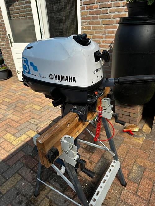 Yamaha 5pk langstaart, in zeer nette staat, Watersport en Boten, Buiten- en Binnenboordmotoren, Zo goed als nieuw, Benzine, Buitenboordmotor