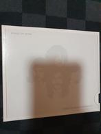 Kings of leon youth & young manhood boekje, Verzenden, Gebruikt, Poprock