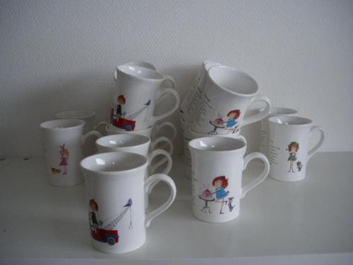 Floddertje en Pluk van de Petteflet bekers, Huis en Inrichting, Keuken | Servies, Zo goed als nieuw, Kop(pen) en/of Schotel(s)