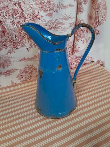 Emaille  franse waterkan  beschikbaar voor biedingen