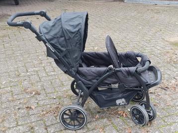 Deryan tweeling wandelwagen  beschikbaar voor biedingen