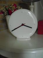 TE KOOP MOOI WIT KAMER KLOKJE, Ophalen of Verzenden, Zo goed als nieuw, Staande klok