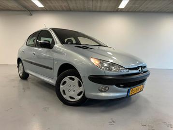 Peugeot 206 1.4 Challance Edition AUTOMAAT 2004 NAP/CLIMA