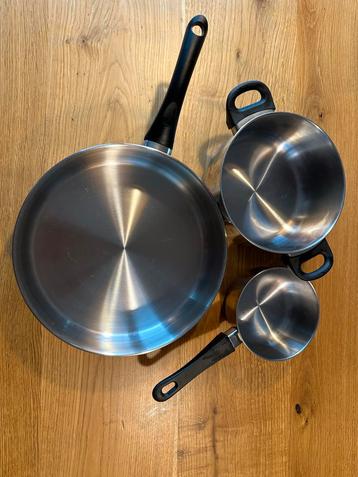 3 RVS Pannen - Braadpan& Kookpannen beschikbaar voor biedingen