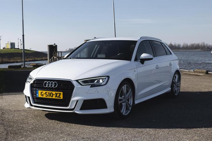 Audi A3 Sportback 35 TFSI S-Line Virtual 185PK/310NM, Auto's, Audi, Bedrijf, A3, ABS, Airbags, Airconditioning, Bluetooth, Boordcomputer
