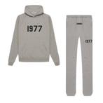 Essentials Fear of god 1977 donker grijs pak maat M, Kleding | Heren, Ophalen of Verzenden, Zo goed als nieuw