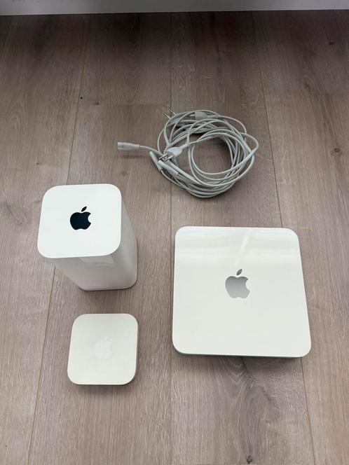 Apple time capsule 2 stuks + apple airport express, Computers en Software, Routers en Modems, Gebruikt, Router met modem, Ophalen of Verzenden