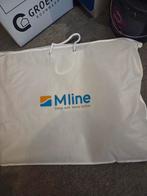 M Line Hoofd kussen NIEUW., Eenpersoons, Wit, Nieuw, Ophalen of Verzenden