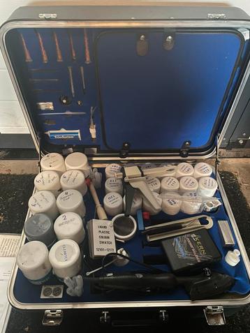 Bradleys spot repair kunststof reparatieset beschikbaar voor biedingen