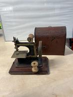 Antiek naaimachientje, Antiek en Kunst, Ophalen