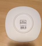 New Linnen Servies, Huis en Inrichting, Ophalen, Zo goed als nieuw, Porselein, Effen