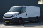 Iveco Daily 35S11V 2.3 352 L2H1 Schuifdeur Trekhaak, Auto's, 13 km/l, Euro 5, Gebruikt, Iveco