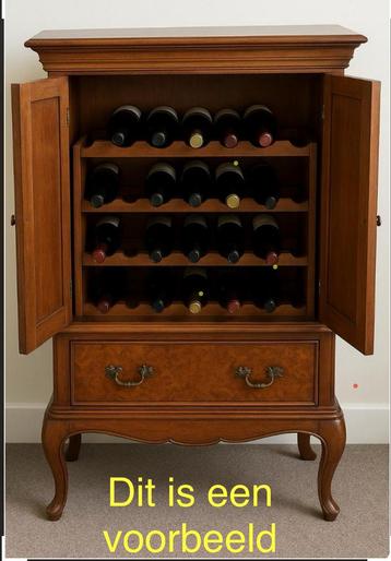 Mooi( wijn)kastje met klapdeuren en lade beschikbaar voor biedingen