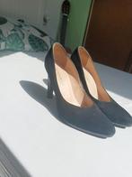 Suede Peter Kaiser pumps maat 38, Kleding | Dames, Ophalen of Verzenden, Zo goed als nieuw, Zwart