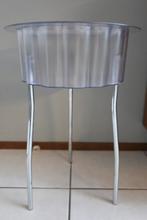 IKEA Hatten design bijzettafel 59 cm, Minder dan 55 cm, Gebruikt, Metaal of Aluminium, Design