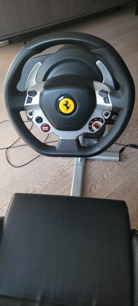 Thrustmaster Ferrari 458 italia edition TX Racing wheel, Spelcomputers en Games, Spelcomputers | Xbox | Accessoires, Zo goed als nieuw