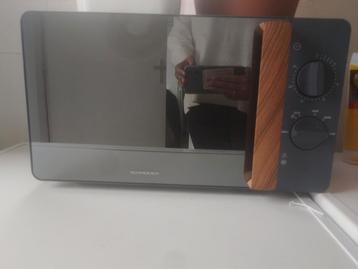 Schneider Magnetron - Zo Goed Als Nieuw! beschikbaar voor biedingen