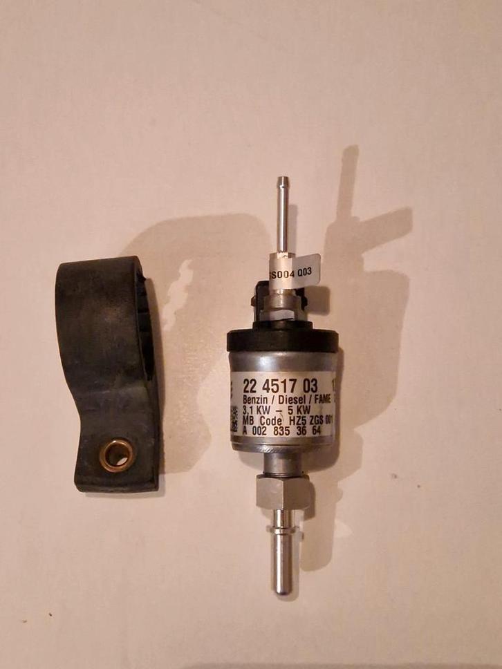 Nieuwe Brandstofpomp Eberspächer Standkachel + Beugel, Auto-onderdelen, Brandstofpompen, Nieuw, Ophalen of Verzenden