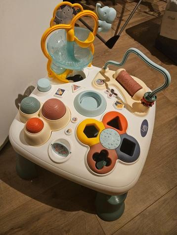 Smoby Activiteitentafel – alsof nieuw! beschikbaar voor biedingen