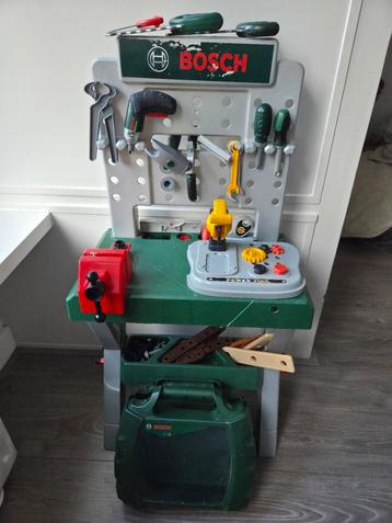 Bosch Werkbank met heel veel gereedschap&klusmateriaal! beschikbaar voor biedingen