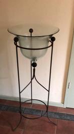 grote glazen schaal op gietijzeren staander, Huis en Inrichting, Woonaccessoires | Vazen, Ophalen, Overige kleuren, Minder dan 50 cm