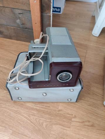 Kindermann Junior Projector beschikbaar voor biedingen
