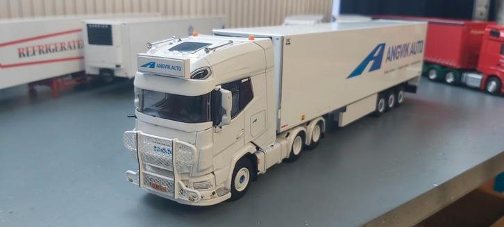 Een hele dikke daf XG met koeltrailer wsi, Hobby en Vrije tijd, Modelauto's | 1:50, Zo goed als nieuw, Bus of Vrachtwagen, Wsi