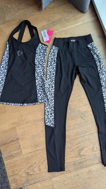Hunkemoller sport top/ legging maat S, panther motief, NIEUW beschikbaar voor biedingen