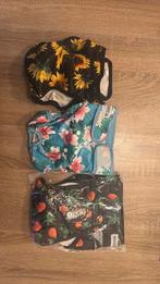 Hondenluiers / loopsheid broekjes Sharon B maat L, Dieren en Toebehoren, Ophalen of Verzenden, Zo goed als nieuw, Overige hondenkleding