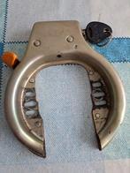 Axa slot met sleutel, Fietsen en Brommers, Fietsaccessoires | Fietssloten, Ophalen of Verzenden, Zo goed als nieuw