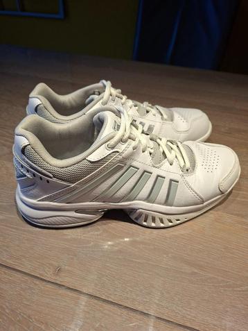Tennisschoenen K-swiss indoor  beschikbaar voor biedingen