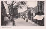 Zaandam  fotoglanskaart - Westzijde met veel mensen 1943, Ophalen of Verzenden, 1940 tot 1960, Gelopen, Noord-Holland