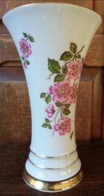 Vaas. WUNSIEDEL. 'R'. Bavaria Porzellan. 24 cm., Ophalen, Wit, Aardewerk of Porselein, Zo goed als nieuw