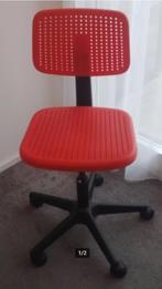 bureaustoel kind rood 2 stuks, Ophalen, Zo goed als nieuw, Rood, Bureaustoel