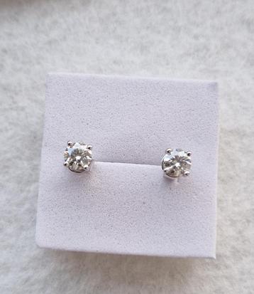 Moissanite oorbellen beschikbaar voor biedingen