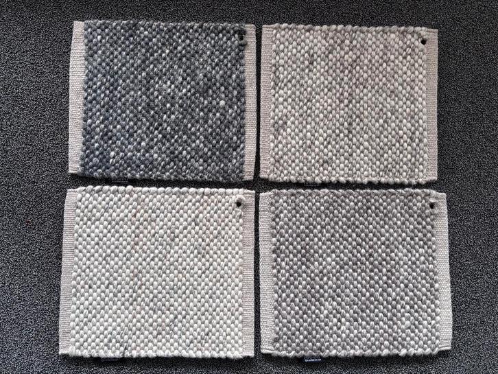 Stalen vloerkleed / tapijt ca. 37 x 32 cm laagpolig grof wol, Huis en Inrichting, Stoffering | Tapijten en Kleden, Zo goed als nieuw